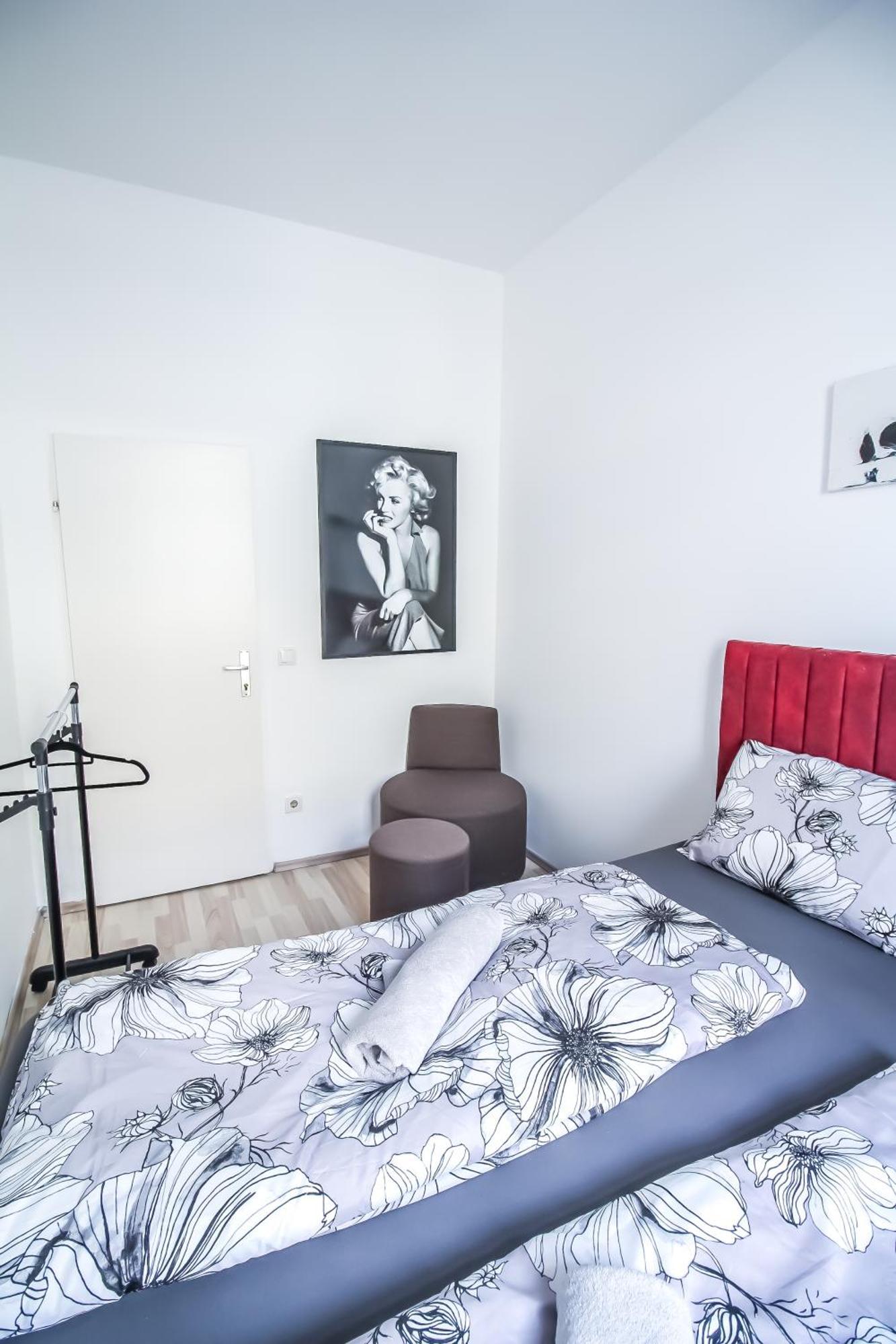 H Superior Triple Room Pr Viena Exterior foto